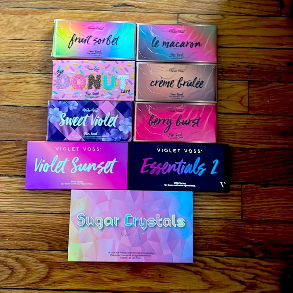11 violet Voss palettes